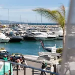 Διαμέρισμα 2-bedroom In Puerto Banus,