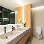 Διαμέρισμα 2-bedroom In Puerto Banus, *
