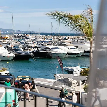 Apartamento 2-bedroom In Puerto Banús,