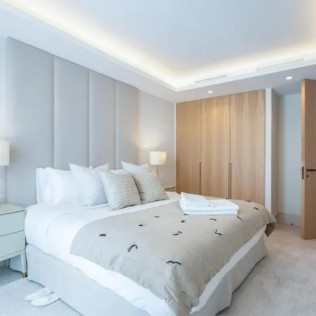 Apartamento 2-bedroom In Puerto Banús, Marbella