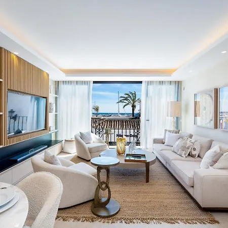 Appartement 2-bedroom In Puerto Banus, Marbella